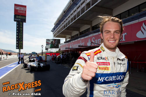 Giedo van der Garde promoveert met stip naar pole, Bianchi bestraft